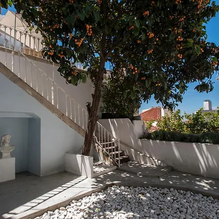 Portas Do Castelo Apartments Lisbon Exterior photo
